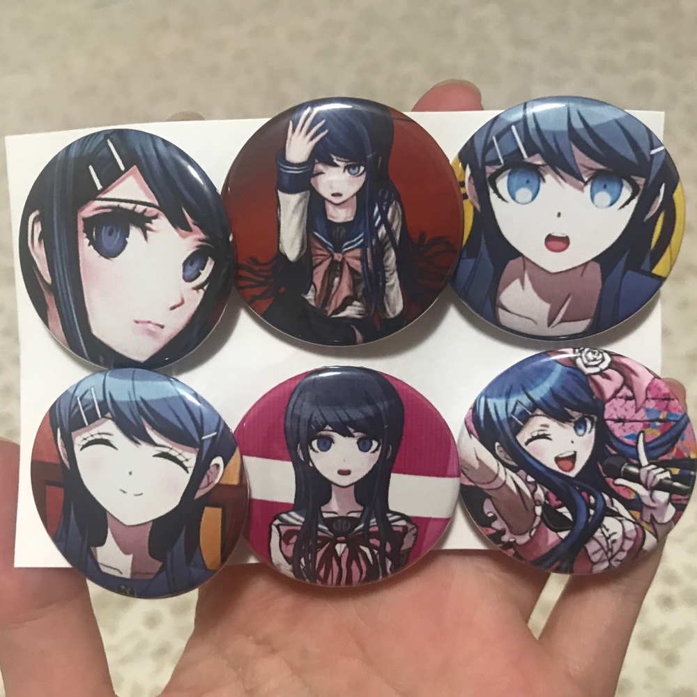 Danganronpa Sayaka Maizono Pinback Bu…